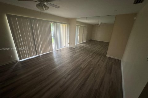 Adosado en alquiler en Sunrise, Florida, 3 dormitorios, 172.05 m2 № 1979739 - foto 10