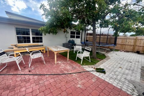 Villa ou maison à louer à Pompano Beach, Floride: 3 chambres, 131.55 m2 № 2340450 - photo 5