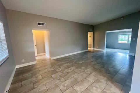 Villa ou maison à louer à Pompano Beach, Floride: 3 chambres, 131.55 m2 № 2340450 - photo 6