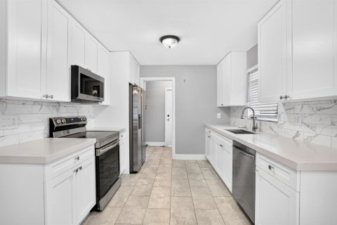 Villa ou maison à louer à Pompano Beach, Floride: 3 chambres, 131.55 m2 № 2340450 - photo 22
