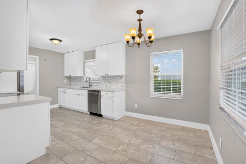 Villa ou maison à louer à Pompano Beach, Floride: 3 chambres, 131.55 m2 № 2340450 - photo 20