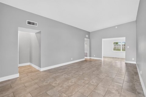 Villa ou maison à louer à Pompano Beach, Floride: 3 chambres, 131.55 m2 № 2340450 - photo 19