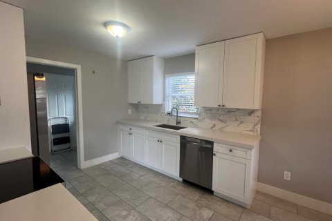 Villa ou maison à louer à Pompano Beach, Floride: 3 chambres, 131.55 m2 № 2340450 - photo 8