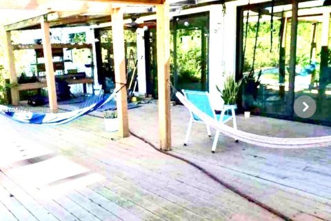 Immobilier commercial à vendre à Homestead, Floride № 2015741 - photo 4