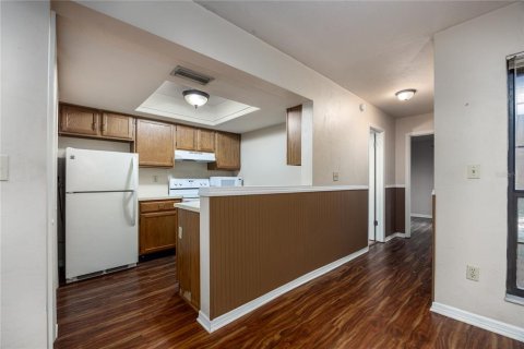 Townhouse in Gainesville, Florida 2 bedrooms, 102.75 sq.m. № 1810159 - photo 7