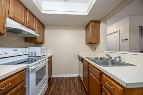 Touwnhouse à vendre à Gainesville, Floride: 2 chambres, 102.75 m2 № 1810159 - photo 10