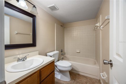 Touwnhouse à vendre à Gainesville, Floride: 2 chambres, 102.75 m2 № 1810159 - photo 20