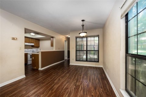 Touwnhouse à vendre à Gainesville, Floride: 2 chambres, 102.75 m2 № 1810159 - photo 6