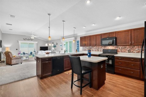Casa en venta en The Villages, Florida, 2 dormitorios, 120.31 m2 № 1909451 - foto 4