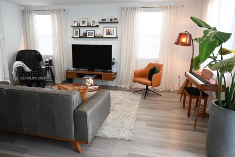 Townhouse in Miami, Florida 3 bedrooms, 149.02 sq.m. № 2378825 - photo 6