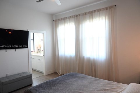 Townhouse in Miami, Florida 3 bedrooms, 149.02 sq.m. № 2378825 - photo 23