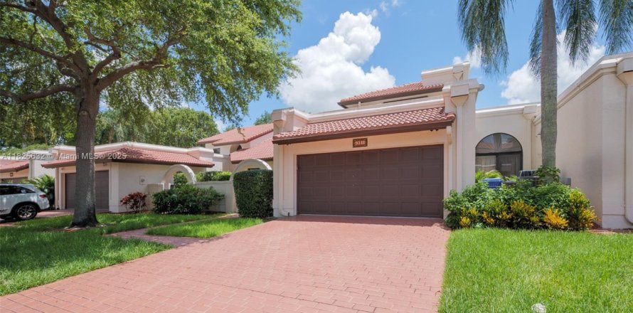 Touwnhouse à Doral, Floride 3 chambres, 189.24 m2 № 1794834