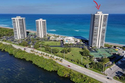 Condo in Riviera Beach, Florida, 2 bedrooms № 2262032