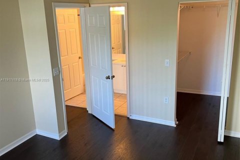 Купить кондоминиум в Форт-Лодердейл, Флорида 1 спальня, 73.76м2, № 1972916 - фото 21