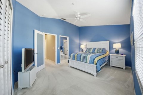 Townhouse in Madeira Beach, Florida 2 bedrooms, 141.58 sq.m. № 2198297 - photo 27