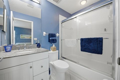 Townhouse in Madeira Beach, Florida 2 bedrooms, 141.58 sq.m. № 2198297 - photo 28