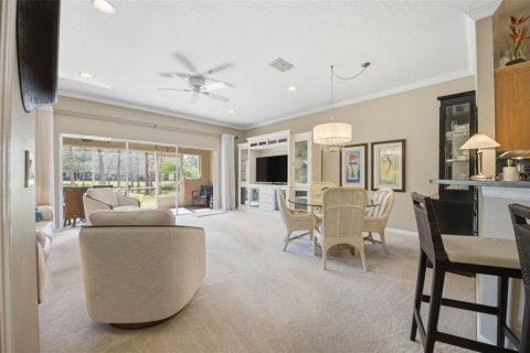 Townhouse in Madeira Beach, Florida 2 bedrooms, 141.58 sq.m. № 2198297 - photo 12