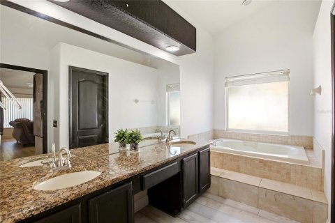 Villa ou maison à vendre à Ocoee, Floride: 4 chambres, 213.68 m2 № 2415119 - photo 8