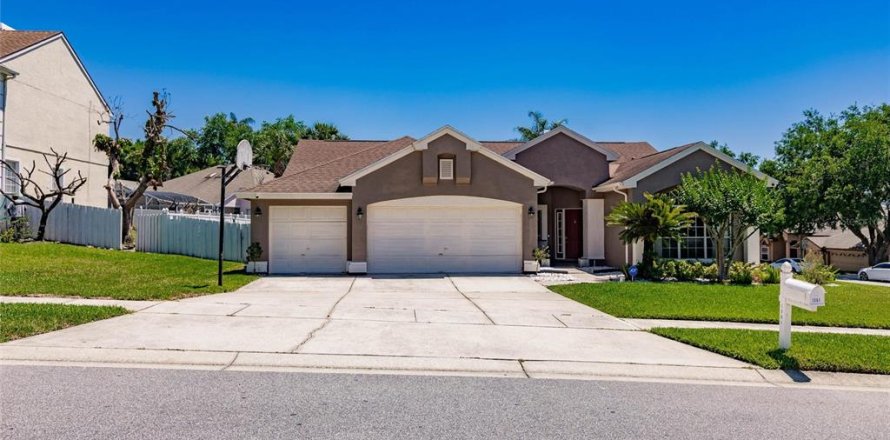 Villa ou maison à Ocoee, Floride 4 chambres, 213.68 m2 № 2415119