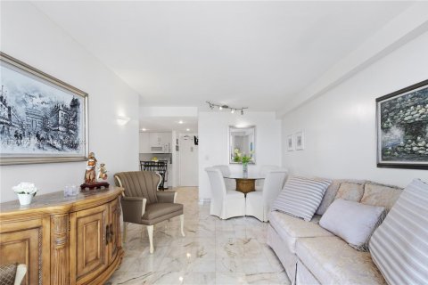 Condominio en venta en Miami, Florida, 1 dormitorio, 56.86 m2 № 1980904 - foto 15