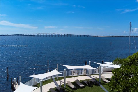 Condominio en venta en Miami, Florida, 1 dormitorio, 56.86 m2 № 1980904 - foto 8