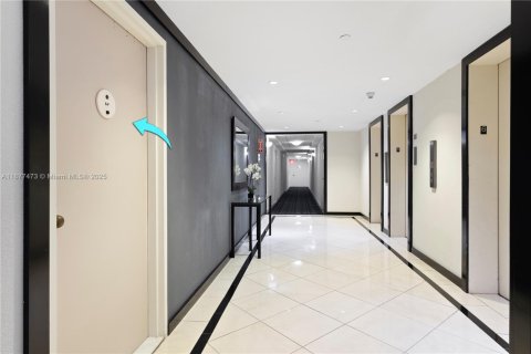 Condominio en venta en Miami, Florida, 1 dormitorio, 56.86 m2 № 1980904 - foto 13