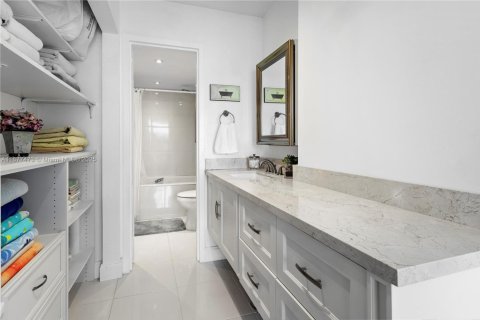 Condominio en venta en Miami, Florida, 1 dormitorio, 56.86 m2 № 1980904 - foto 28
