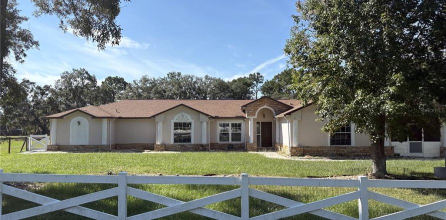 House in Brooksville, Florida 4 bedrooms, 238.2 sq.m. № 2394241