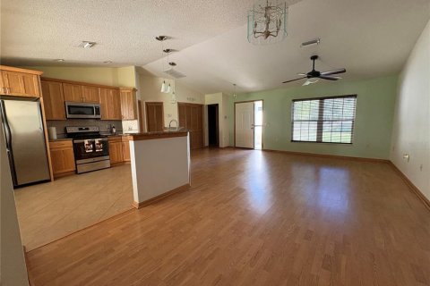 House in Brooksville, Florida 4 bedrooms, 238.2 sq.m. № 2394241 - photo 7