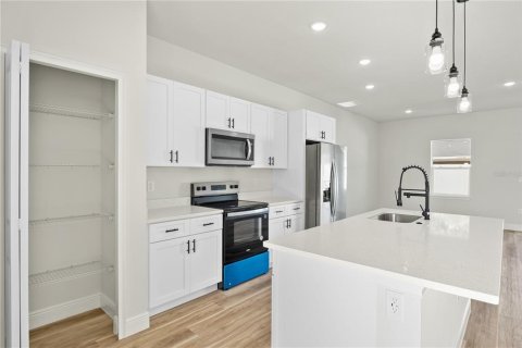 Casa en venta en Ocala, Florida, 4 dormitorios, 170.29 m2 № 1829306 - foto 7