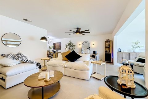 Condo in Gulfport, Florida, 1 bedroom  № 2203688 - photo 30