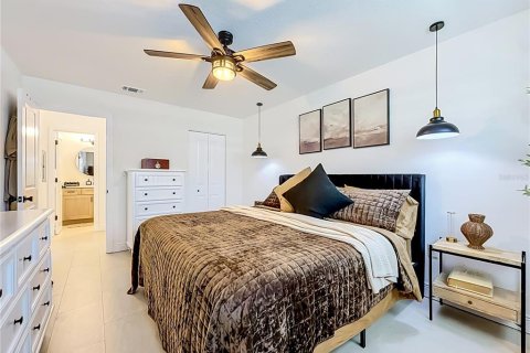 Condo in Gulfport, Florida, 1 bedroom  № 2203688 - photo 16