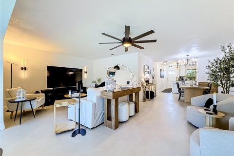 Condo in Gulfport, Florida, 1 bedroom  № 2203688 - photo 28
