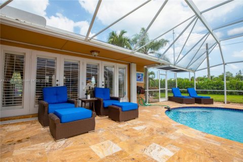House in Palmetto Bay, Florida 5 bedrooms, 402.08 sq.m. № 1458084 - photo 4