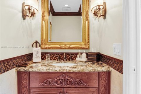 House in Palmetto Bay, Florida 5 bedrooms, 402.08 sq.m. № 1458084 - photo 30