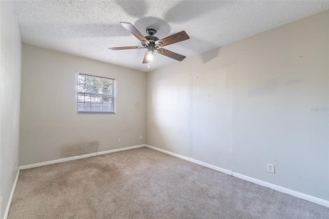 House in Tampa, Florida 4 bedrooms, 150.5 sq.m. № 2109777 - photo 16