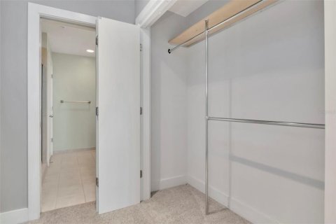 Condo in Tampa, Florida, 2 bedrooms  № 1893602 - photo 18