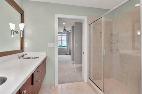 Condo in Tampa, Florida, 2 bedrooms  № 1893602 - photo 20