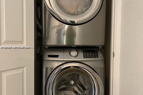 Снять в аренду таунхаус в Хомстед, Флорида 3 спальни, 126.81м2, № 2045600 - фото 10