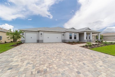House in Ocala, Florida 3 bedrooms, 205.41 sq.m. № 1885855 - photo 4