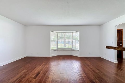 House in Brandon, Florida 3 bedrooms, 137.59 sq.m. № 2227512 - photo 10