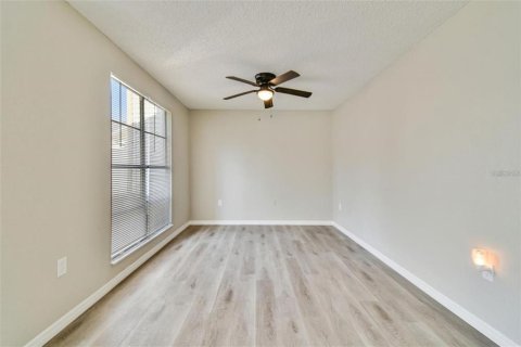Condo in Tarpon Springs, Florida, 3 bedrooms  № 2167552 - photo 23