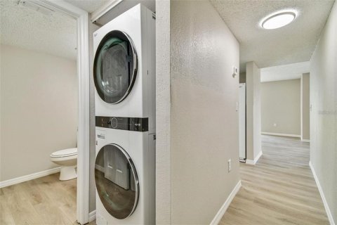 Condo in Tarpon Springs, Florida, 3 bedrooms  № 2167552 - photo 14