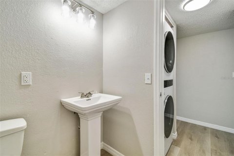 Condo in Tarpon Springs, Florida, 3 bedrooms  № 2167552 - photo 15