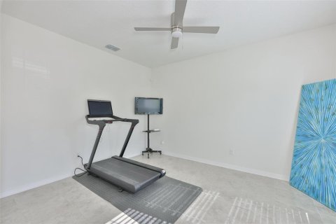 House in Wimauma, Florida 5 bedrooms, 304.53 sq.m. № 2216215 - photo 28