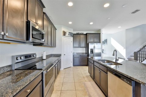 House in Wimauma, Florida 5 bedrooms, 304.53 sq.m. № 2216215 - photo 8