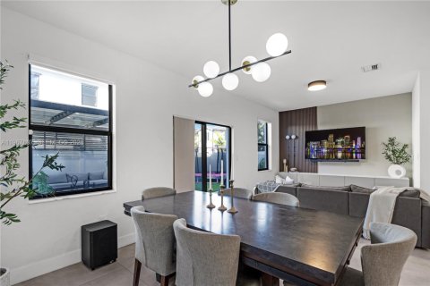 Adosado en venta en Miami Gardens, Florida, 3 dormitorios, 131.83 m2 № 2029705 - foto 21