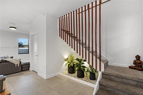 Adosado en venta en Miami Gardens, Florida, 3 dormitorios, 131.83 m2 № 2029705 - foto 16