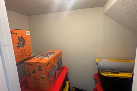 Купить виллу или дом в Окленд-Парк, Флорида 3 спальни, 182.65м2, № 1973595 - фото 15