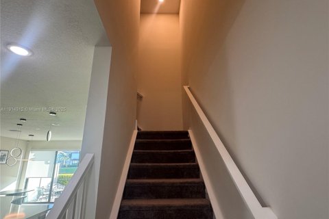 Купить виллу или дом в Окленд-Парк, Флорида 3 спальни, 182.65м2, № 1973595 - фото 16